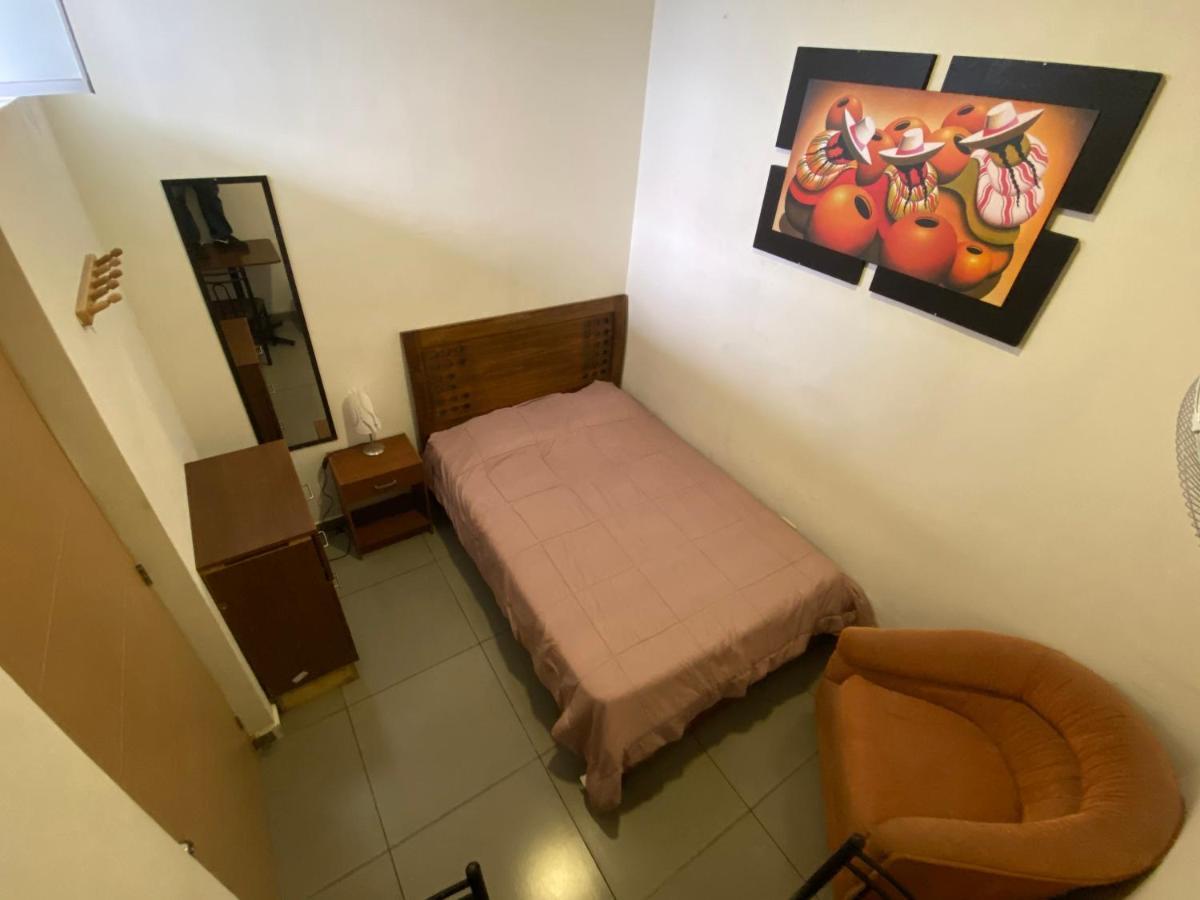 Hostel House *